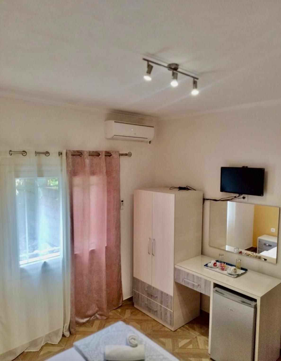דרמי Dagos Rooms מראה חיצוני תמונה